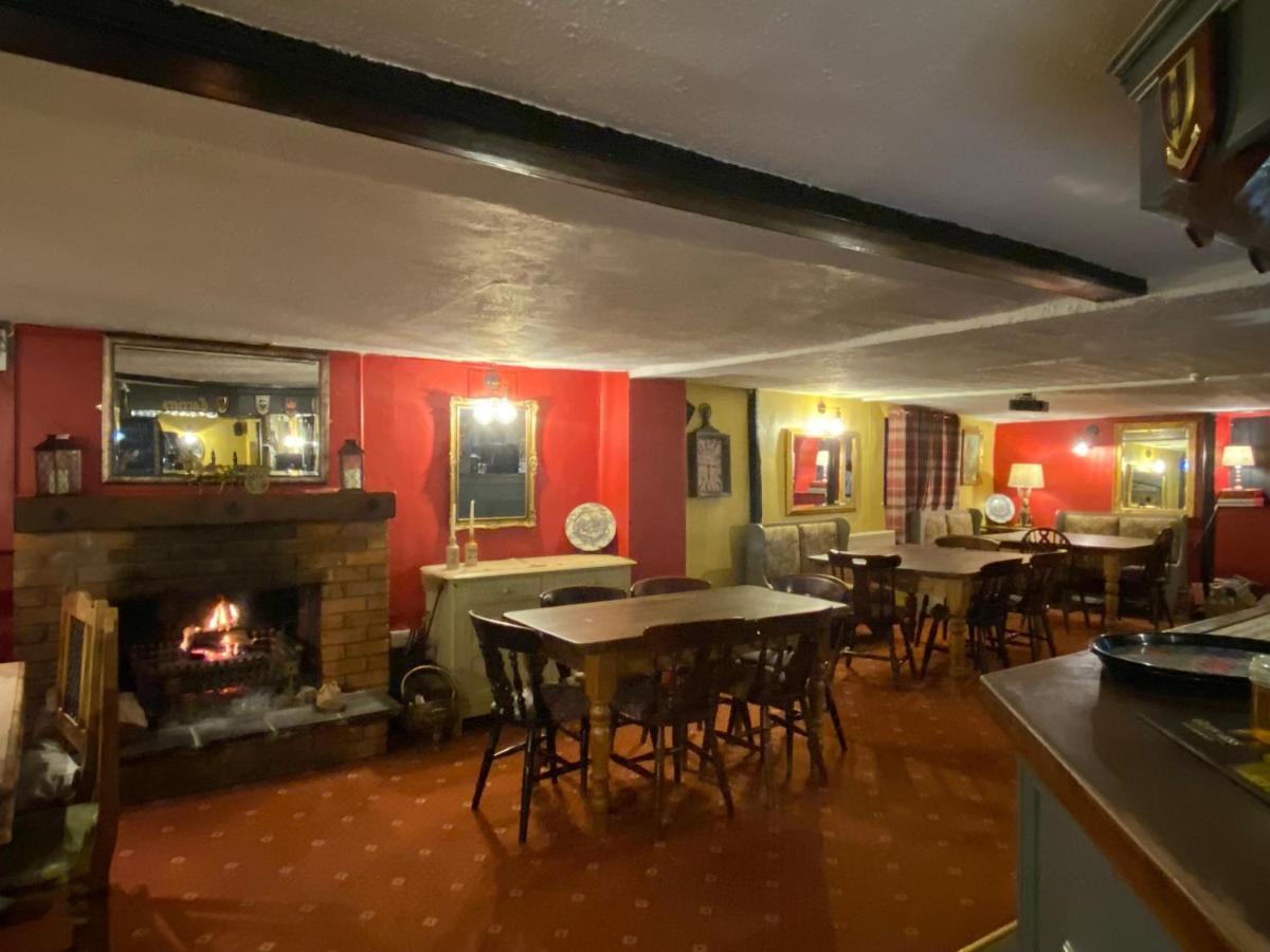 The Carriers Arms Hotell Codford St Mary Exteriör bild