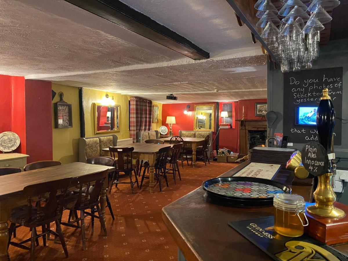 The Carriers Arms Hotell Codford St Mary Exteriör bild